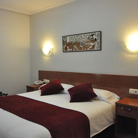 Pension Alameda Сан-Себастьян Экстерьер фото