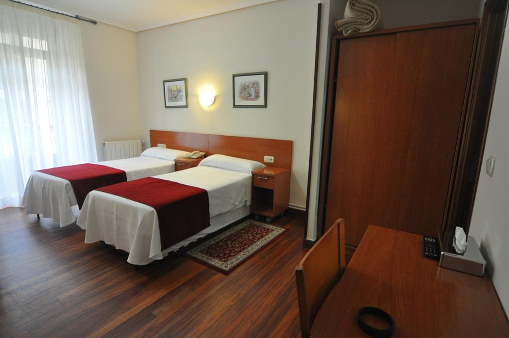 Pension Alameda Сан-Себастьян Экстерьер фото